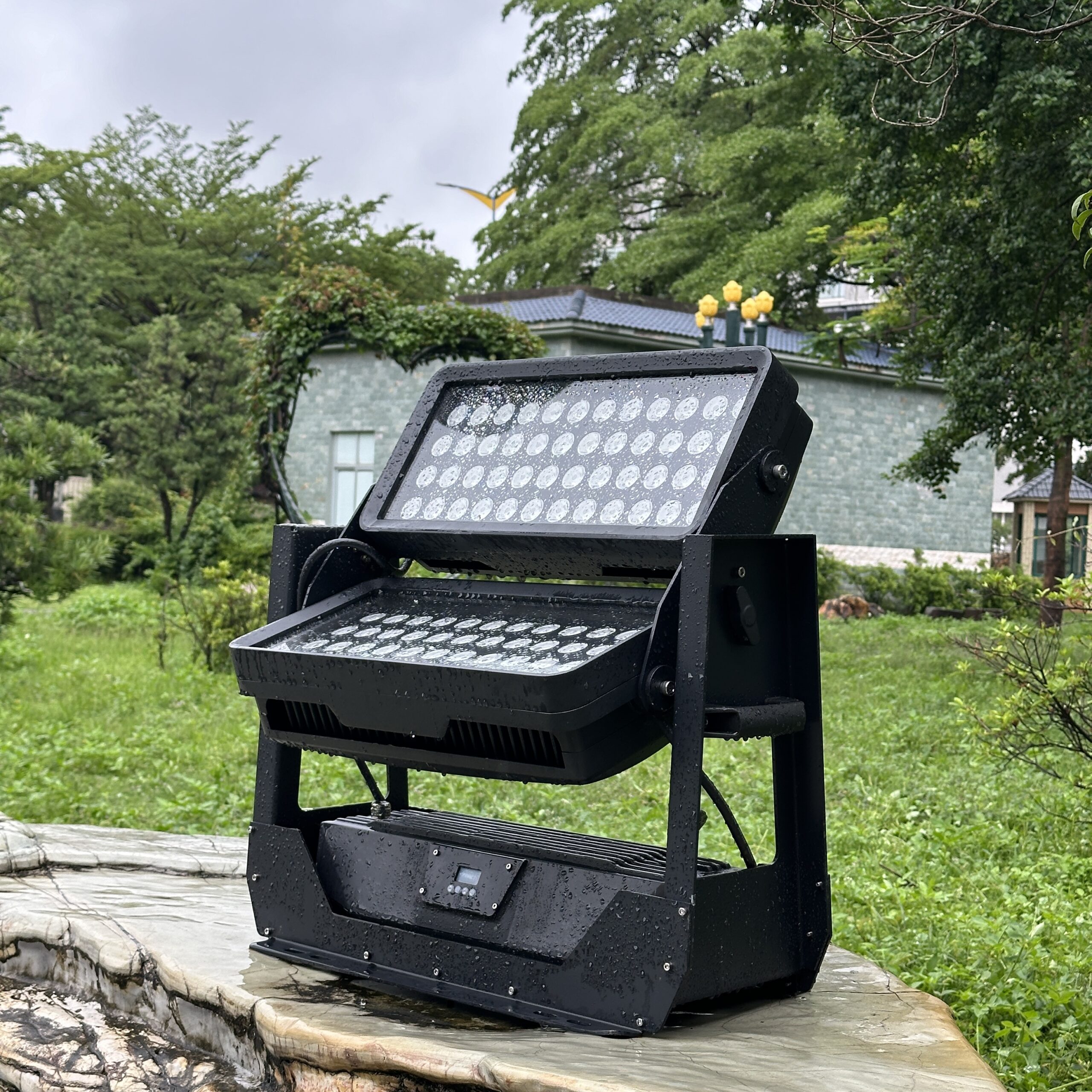 96-LED High-Power Outdoor Floodlight - 图片 3