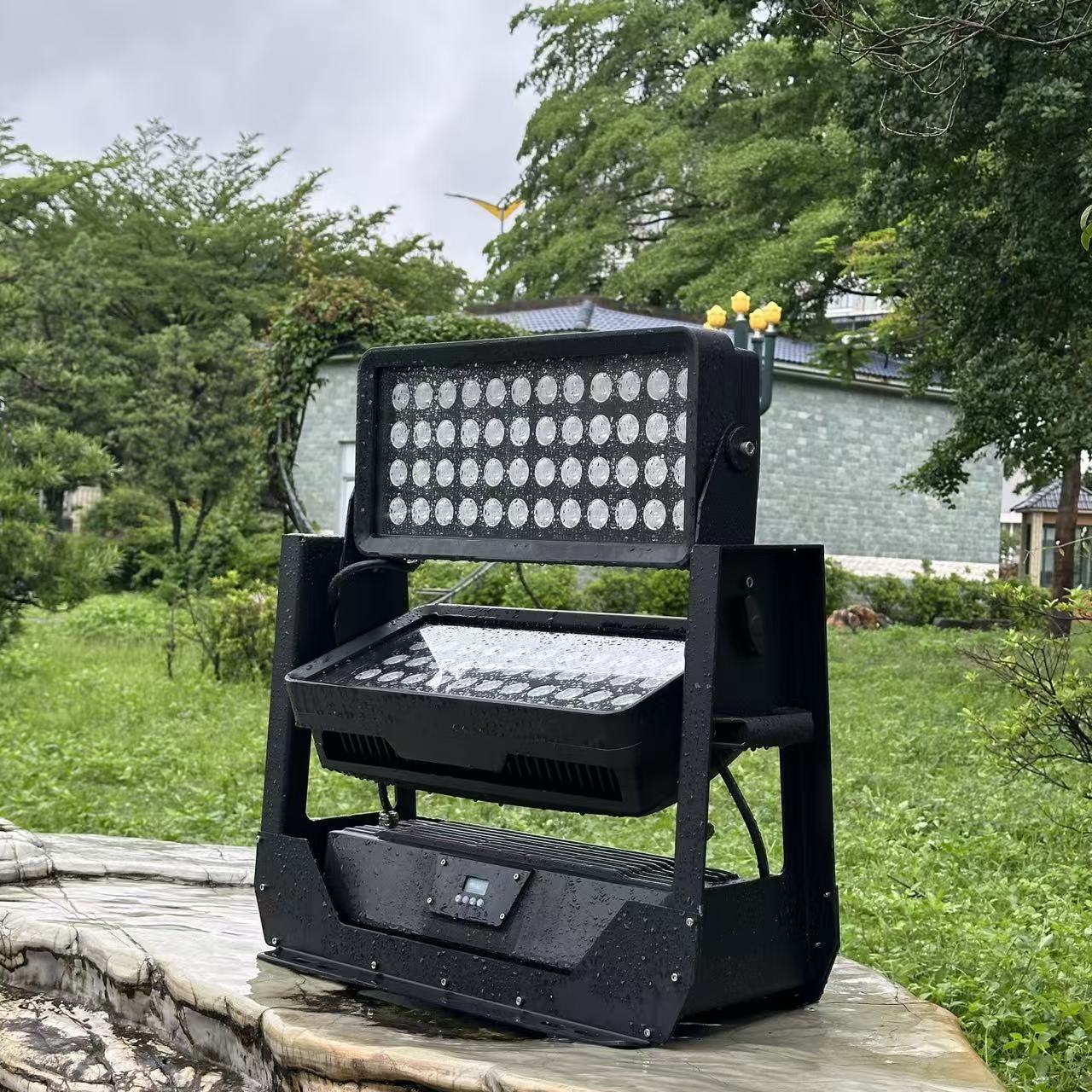 96-LED High-Power Outdoor Floodlight - 图片 4
